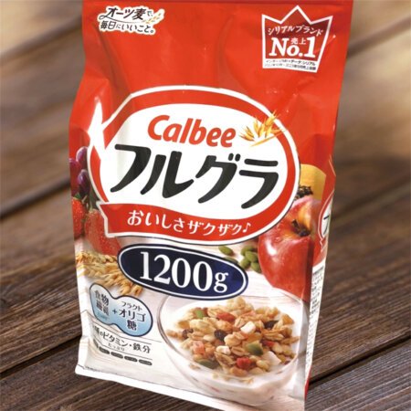 CALBEE 水果早餐麥片 564513